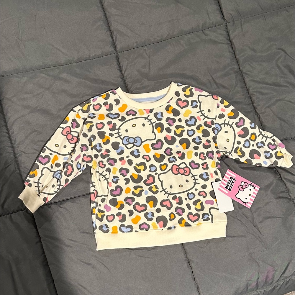 Hello Kitty Outfit - Picture 2 of 9